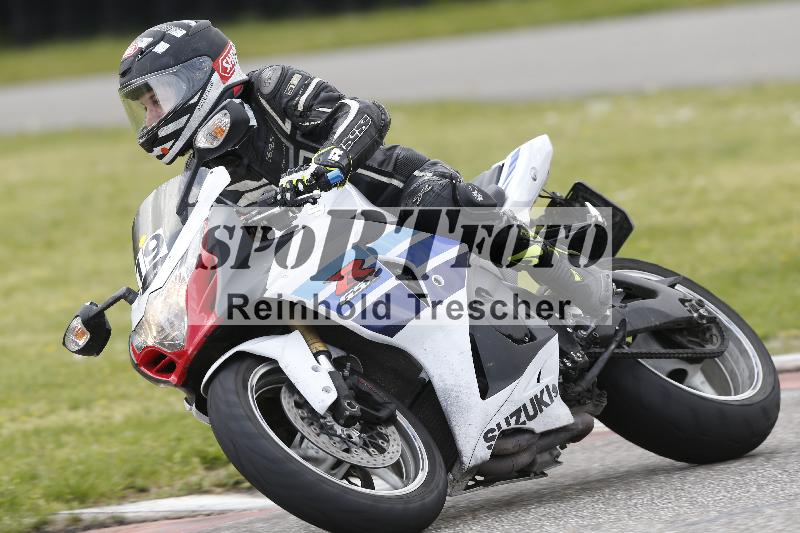 Archiv-2025/09 22.04.2025 Cornu Master School ADR/rot-rouge/19